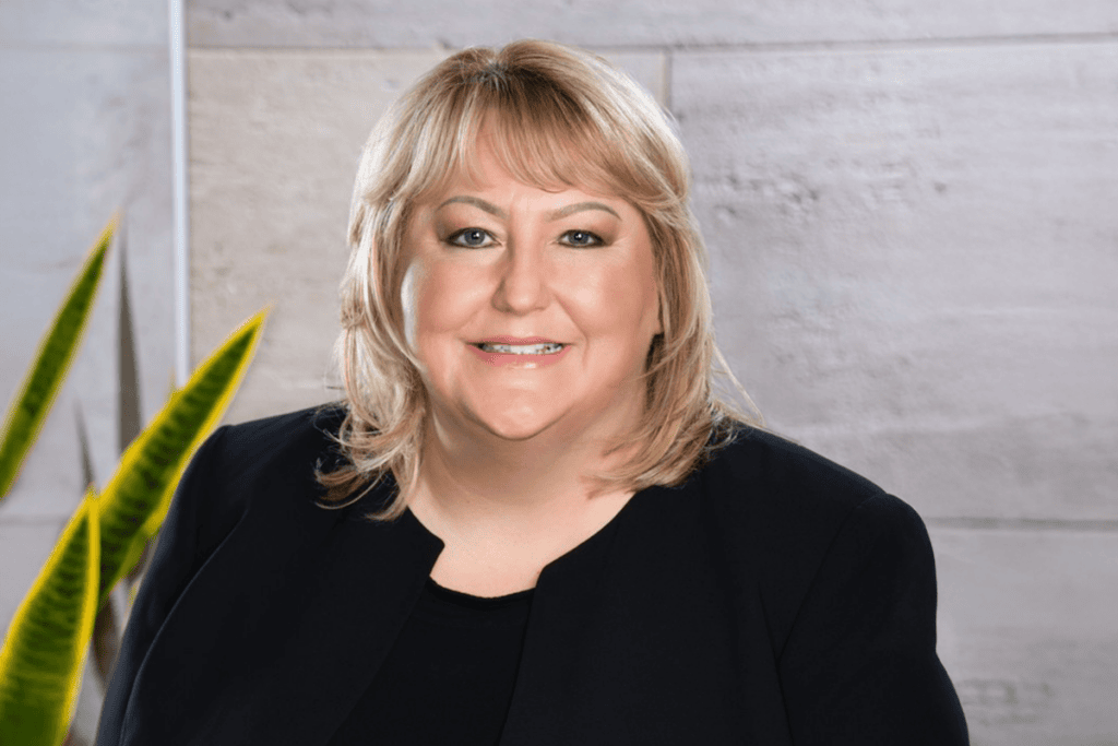 Lexicon Bank Promotes Cathy LaCour to Senior Vice President